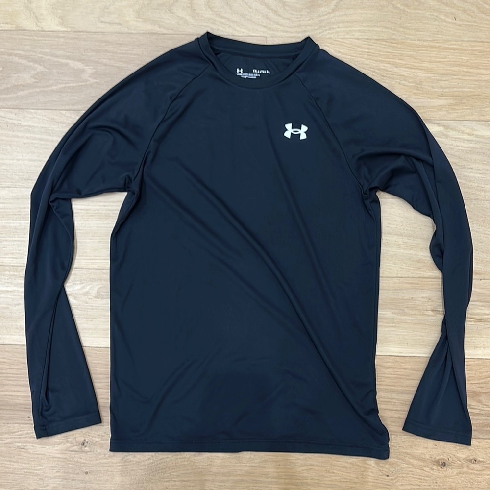 Under Armour Black Long Sleeve Shirt